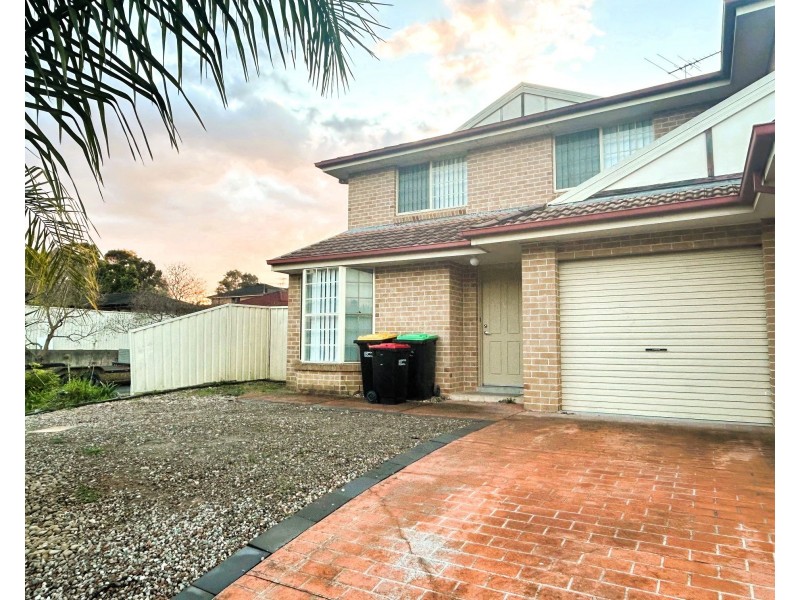 21B Solander Ave, West Hoxton NSW 2171