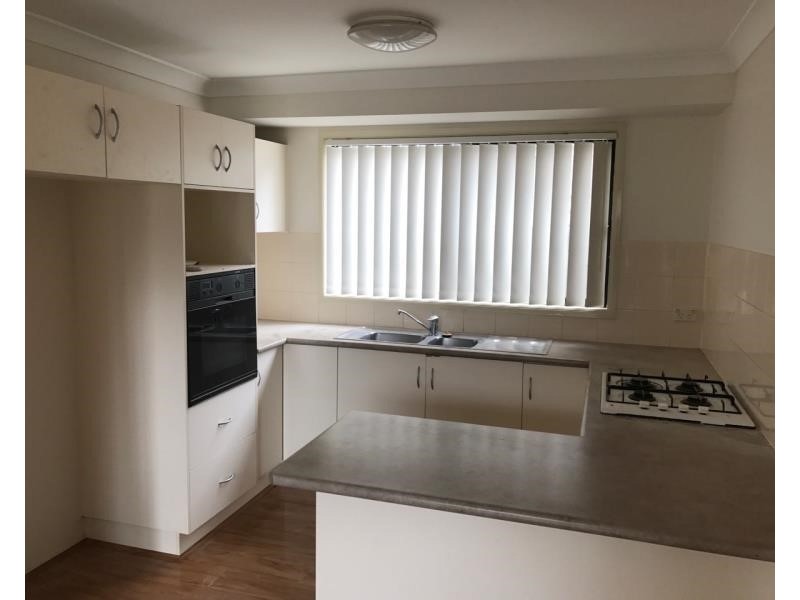 73 Taubman Dr, Horningsea Park NSW 2171