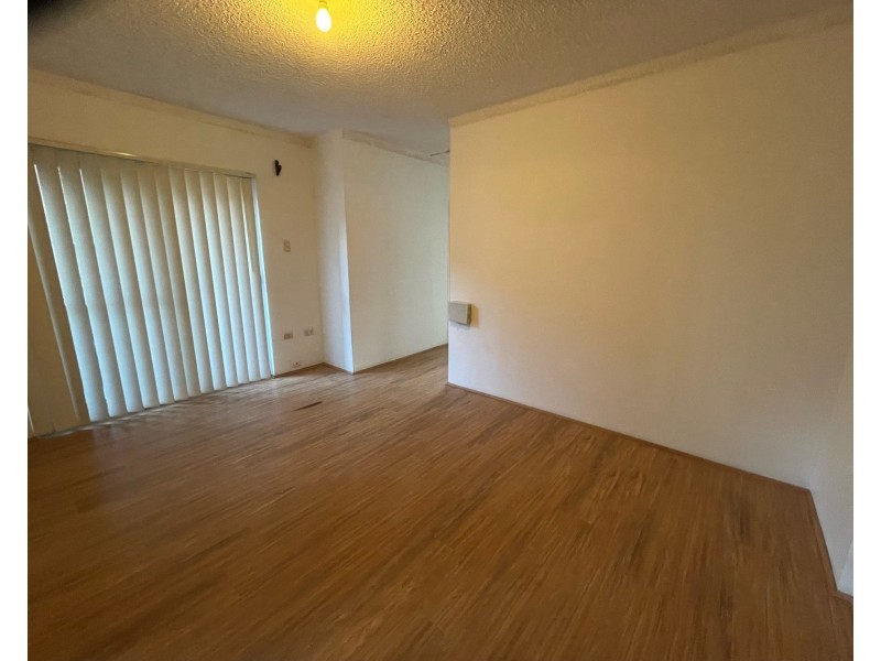 6/4 Nagle Street, Liverpool NSW 2170