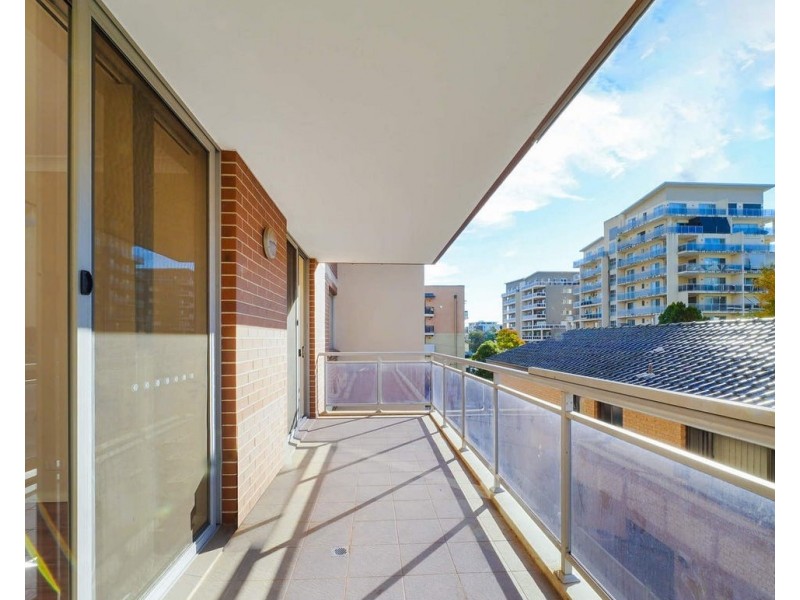 12/12 George St, Liverpool NSW 2170