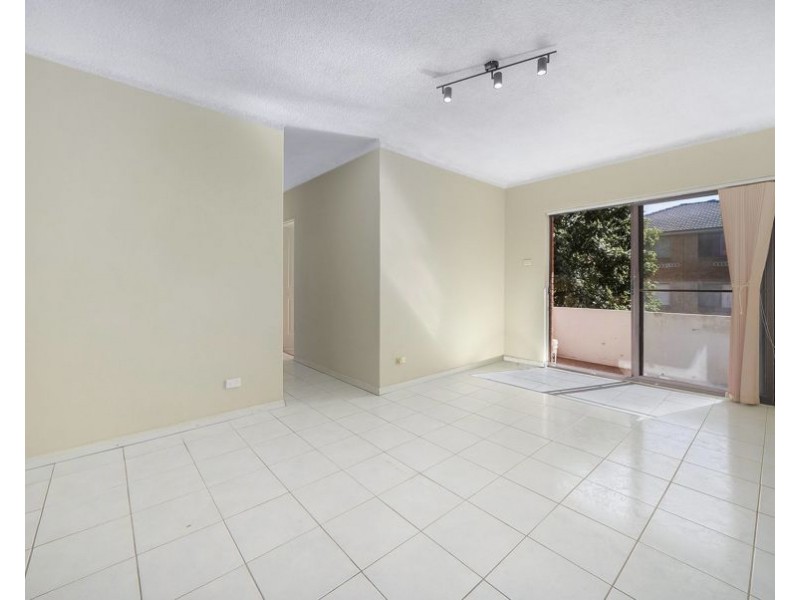 16/10-12 Forbes Street, Warwick Farm NSW 2170