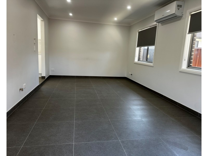 38a Eureka Cres, Sadleir NSW 2168