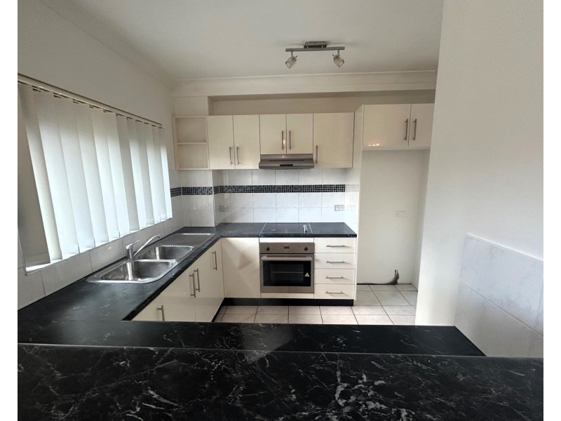 8/8 Beale St, Liverpool NSW 2170