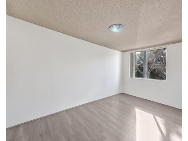 8/5-7 Mill Rd, Liverpool NSW 2170