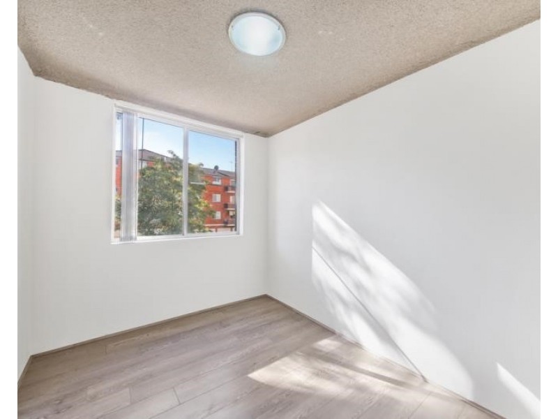 8/5-7 Mill Rd, Liverpool NSW 2170