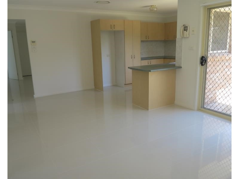 28 Geraldton St, Prestons NSW 2170