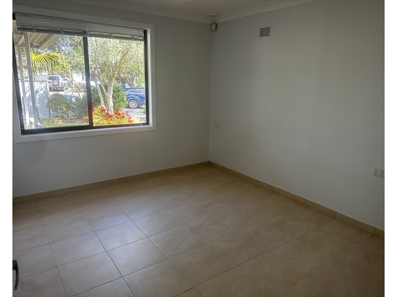 29 Ellis Cres, Miller NSW 2168
