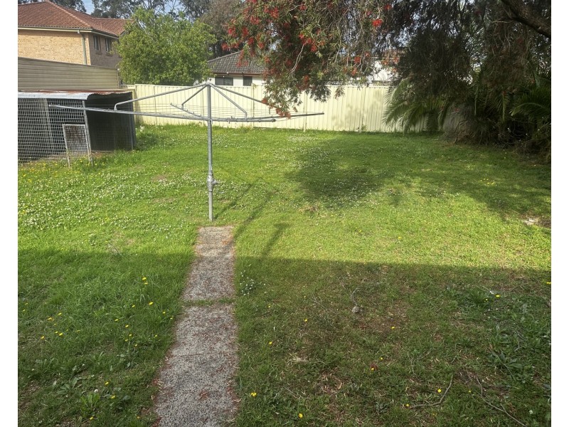 10 Lucille Cres, Casula NSW 2170