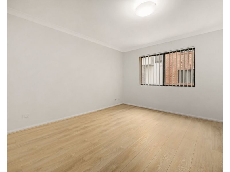 7/69 Bathurst Street, Liverpool NSW 2170