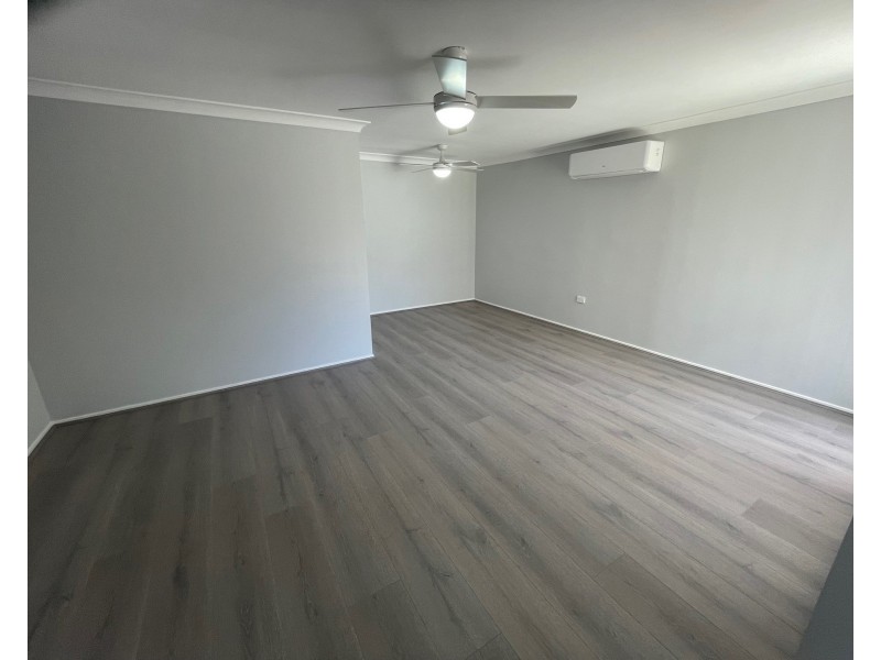 7 Triten Ave, Greenfield Park NSW 2176