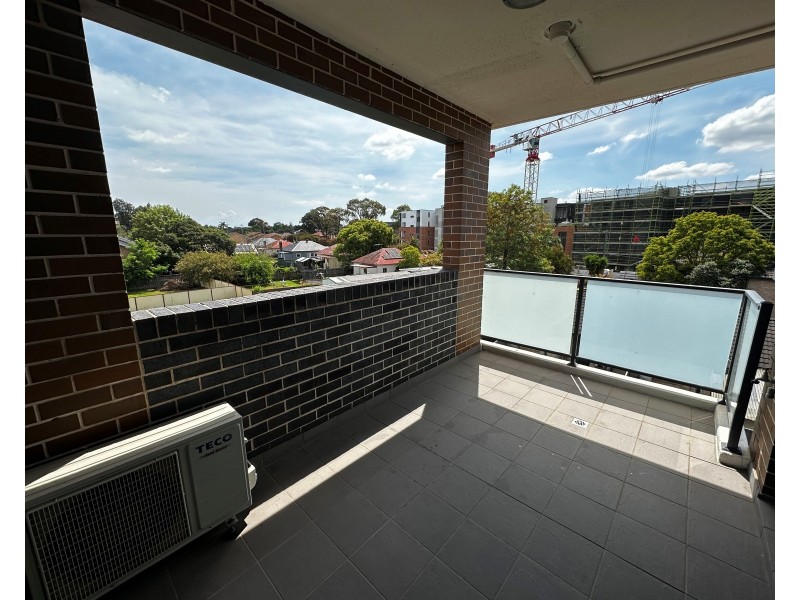 12/125 Memorial Ave, Liverpool NSW 2170