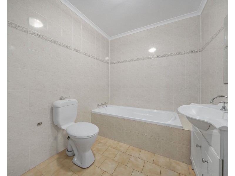 7/69 Bathurst St, Liverpool NSW 2170