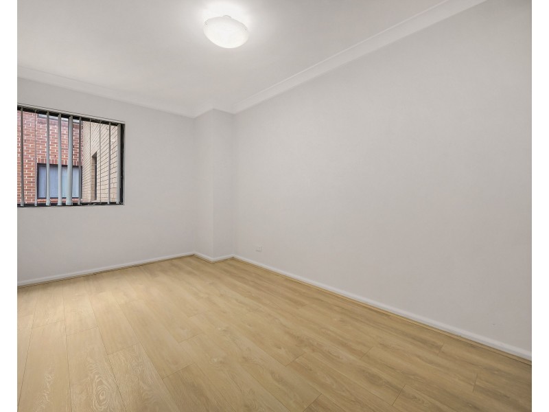 7/69 Bathurst St, Liverpool NSW 2170