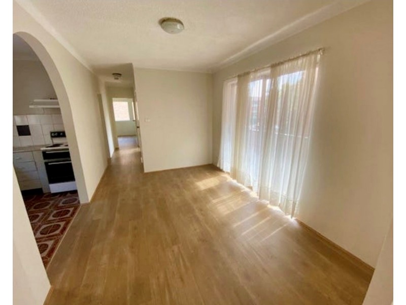 2/3 Lachlan St, Warwick Farm NSW 2170