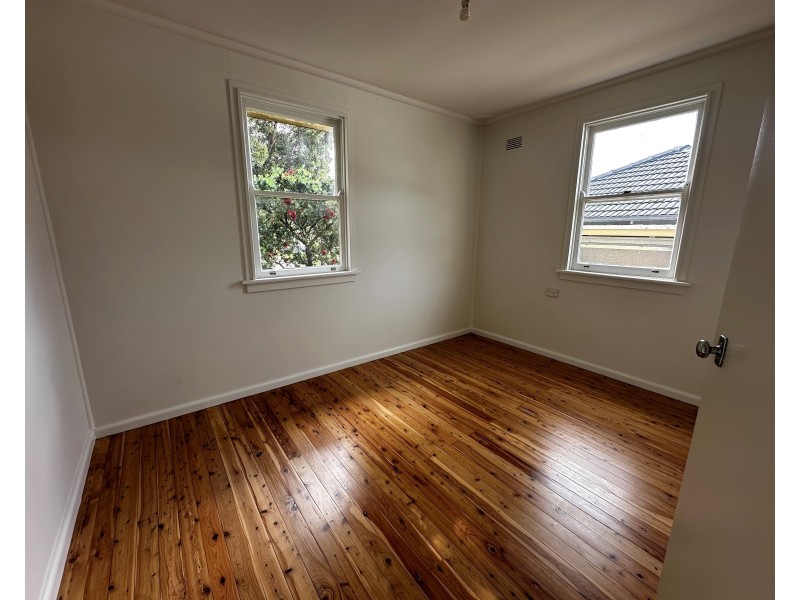 10 Lucille Cres, Casula NSW 2170