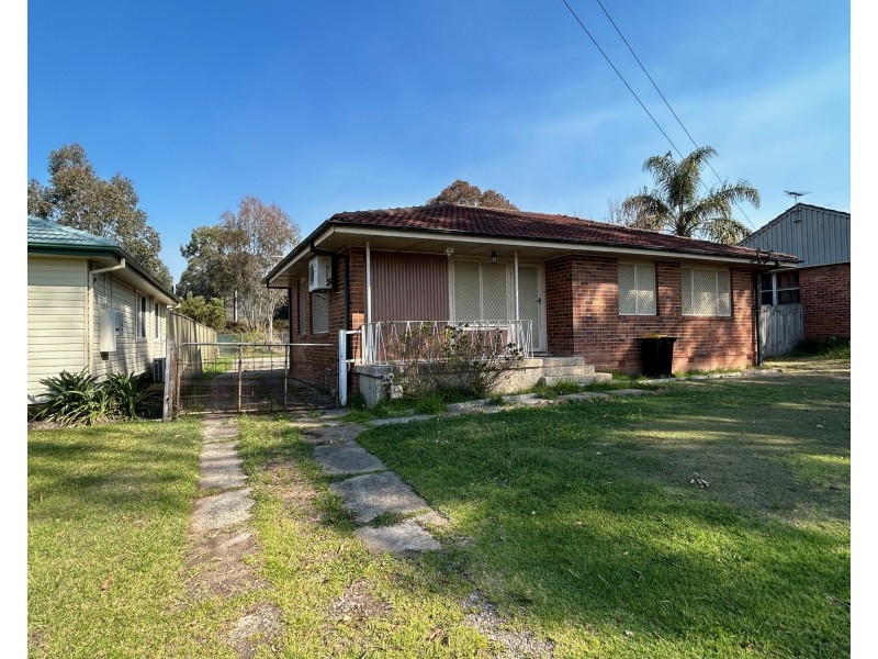 27 Mary Cres, Liverpool NSW 2170