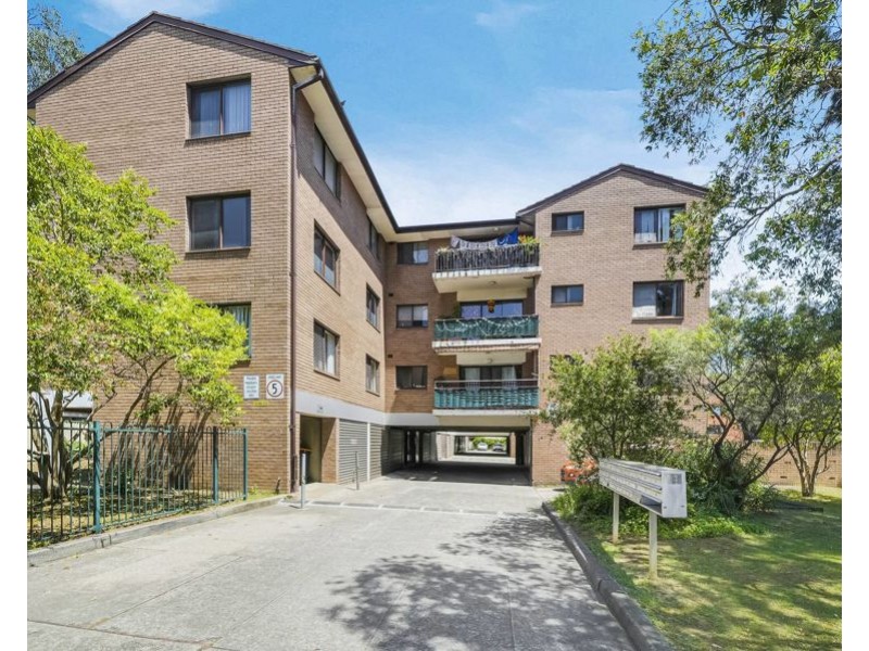 17/6 Beale Street, Liverpool NSW 2170