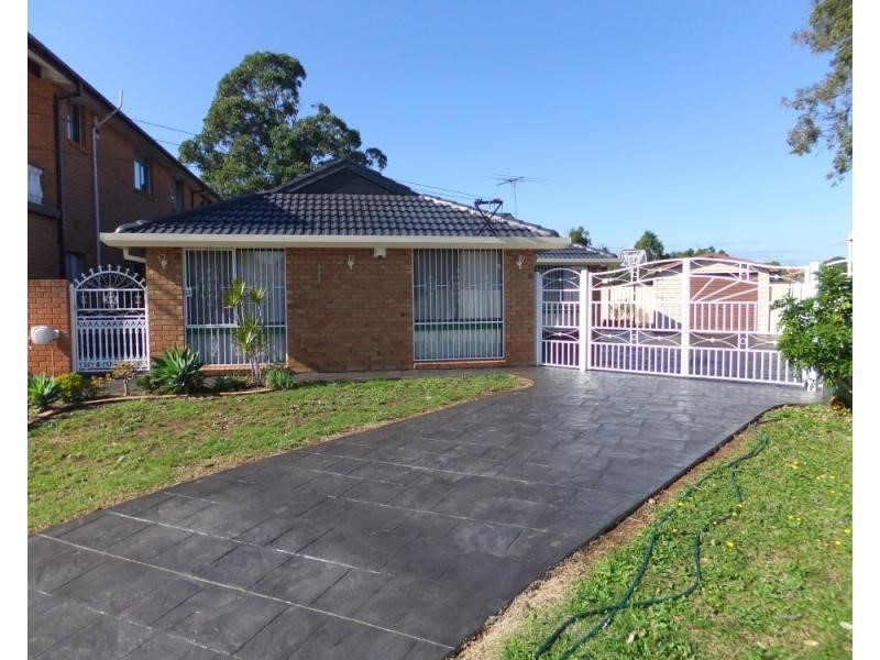 38A Avonlea St, Canley Heights NSW 2166