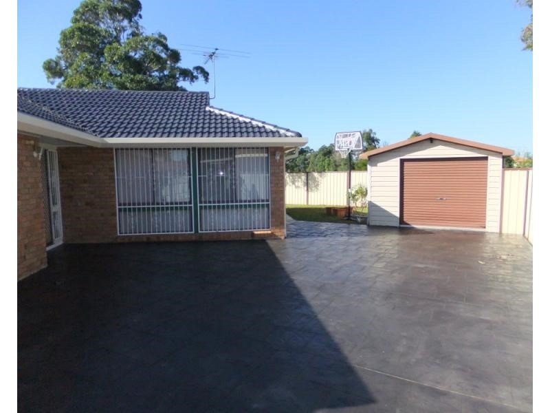 38A Avonlea St, Canley Heights NSW 2166