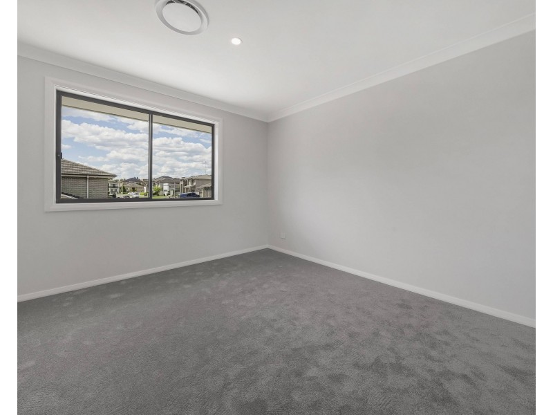 1 Citrus Cl, Casula NSW 2170