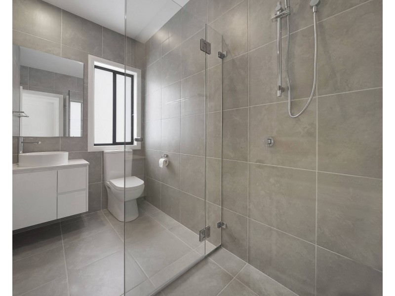 1 Citrus Cl, Casula NSW 2170