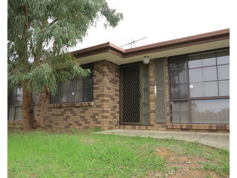 90 Gould Rd, Eagle Vale NSW 2558
