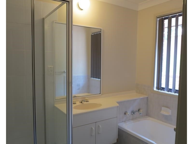 90 Gould Rd, Eagle Vale NSW 2558