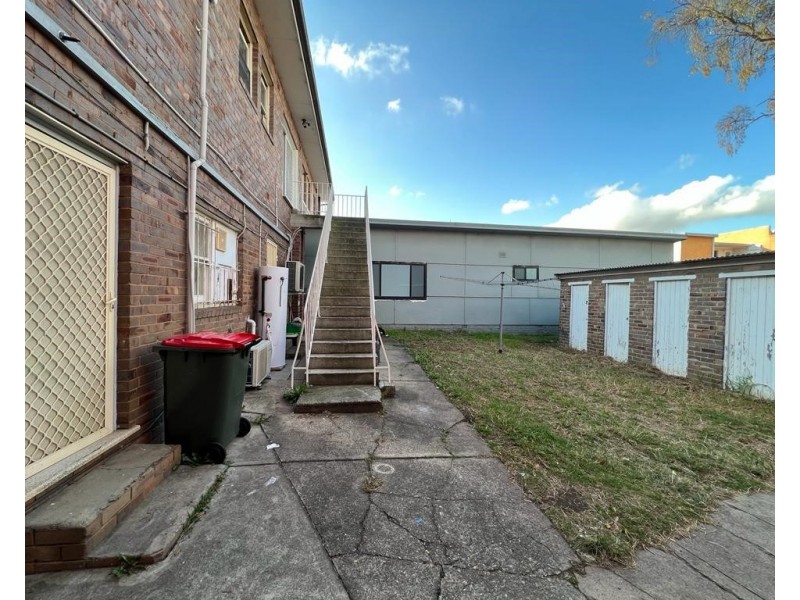 2/216 The Boulevarde, Fairfield Heights NSW 2165