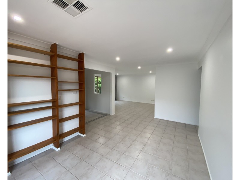 19 Mariala Ct, Holsworthy NSW 2173