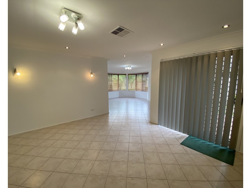 19 Mariala Ct, Holsworthy NSW 2173