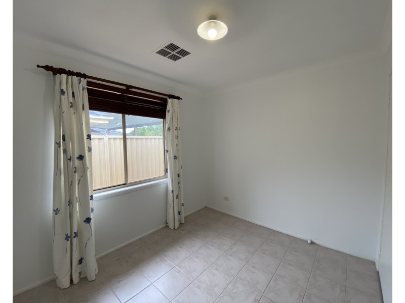 19 Mariala Ct, Holsworthy NSW 2173