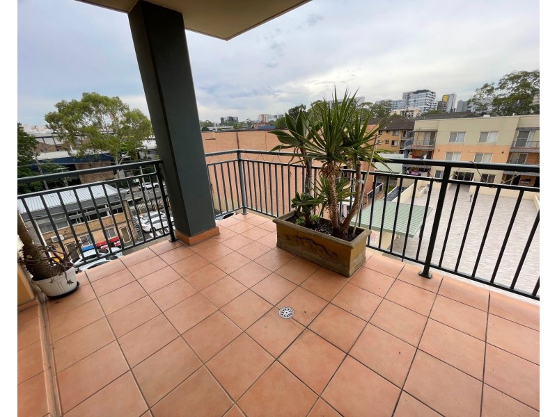 21/9 Elizabeth St, Liverpool NSW 2170