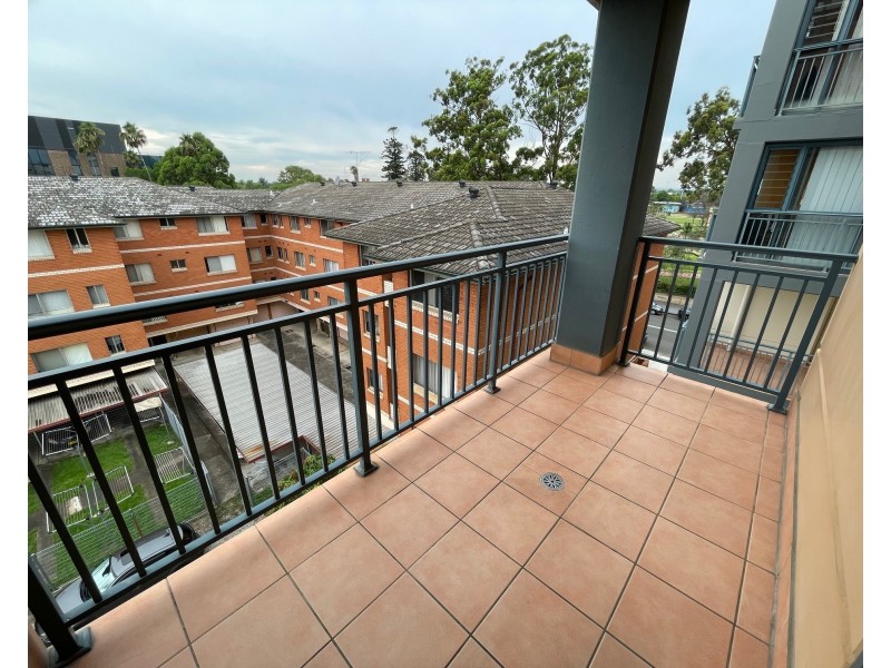 21/9 Elizabeth St, Liverpool NSW 2170