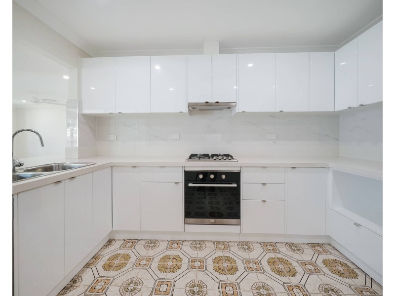 24 St Andrews Blvd, Casula NSW 2170