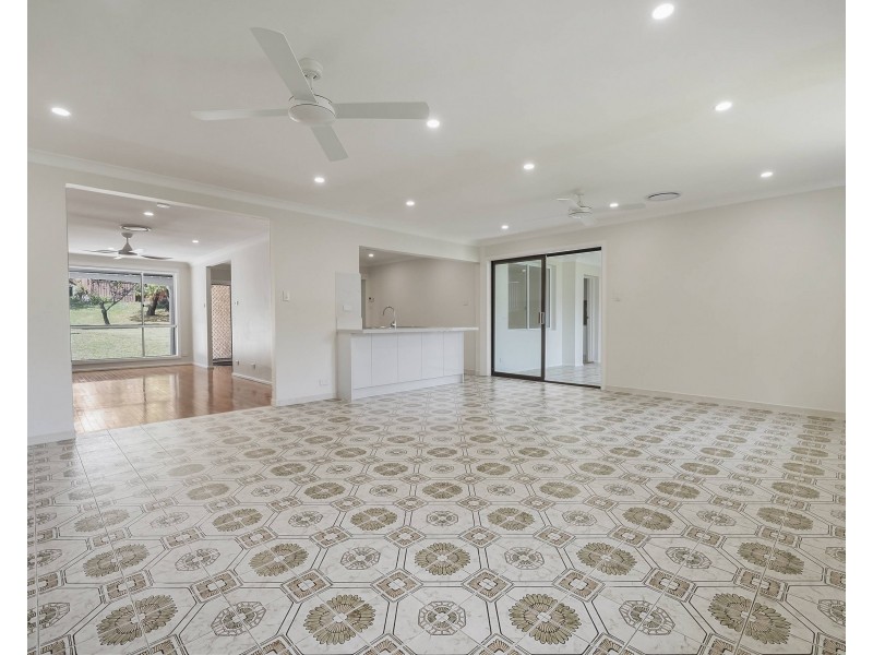 24 St Andrews Blvd, Casula NSW 2170