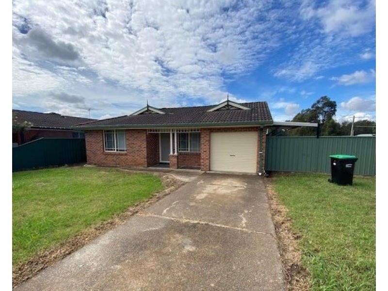 1 Nimbin Avenue, Hoxton Park NSW 2171