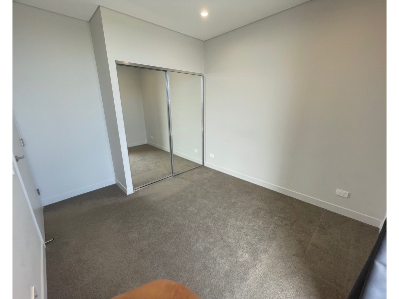 605/56 Soldiers Parade, Edmondson Park NSW 2174