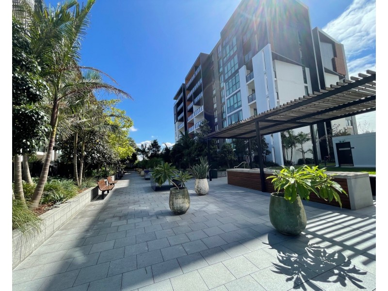 605/56 Soldiers Parade, Edmondson Park NSW 2174