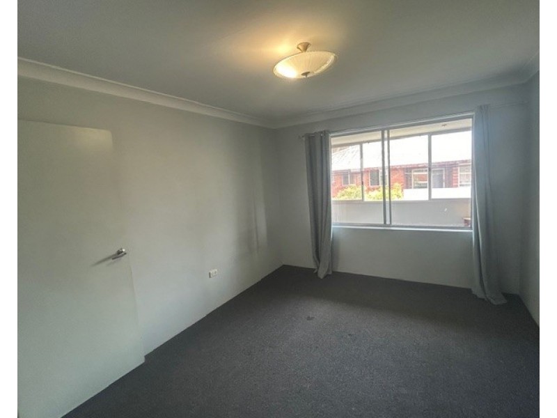9/21a Bathurst St, Liverpool NSW 2170