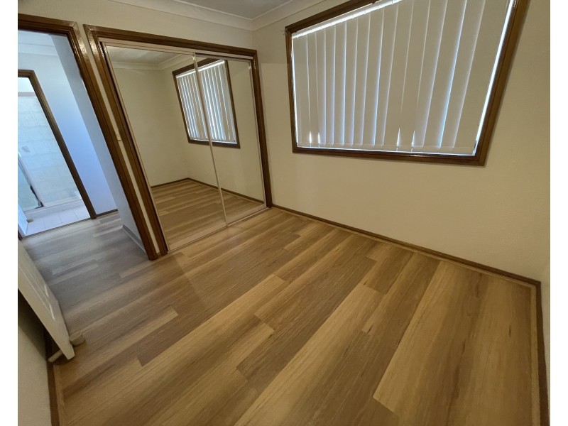 2/15 (Also Known As 15a) Eva Ave, Green Valley NSW 2168