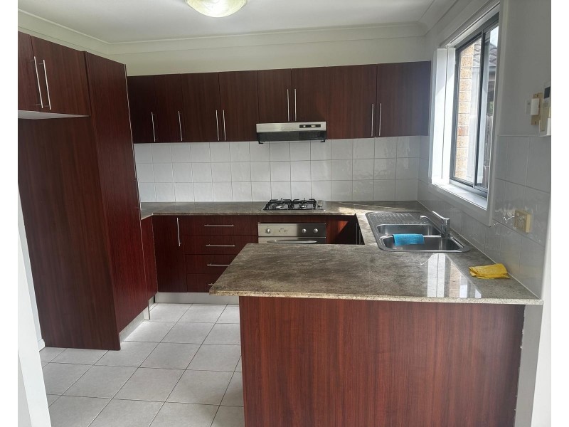 16/10 Yerona St, Prestons NSW 2170