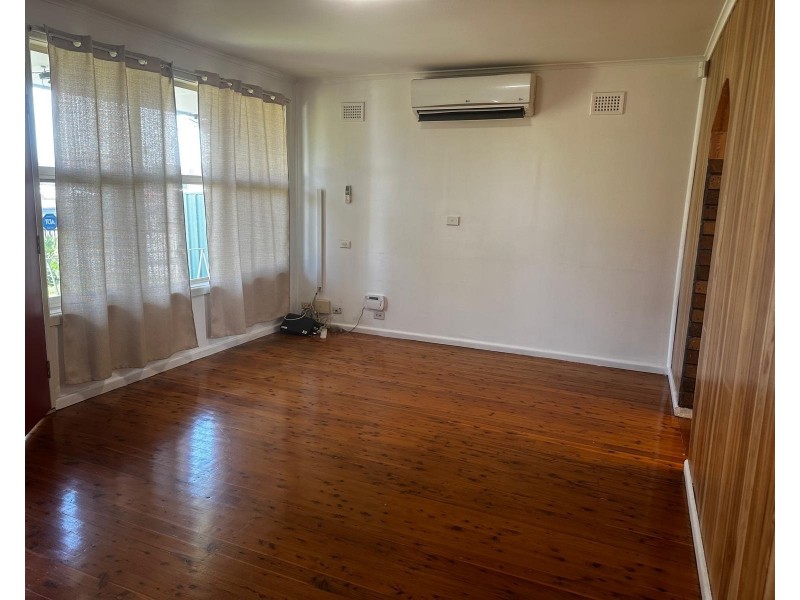 217 Hoxton Park Rd, Cartwright NSW 2168
