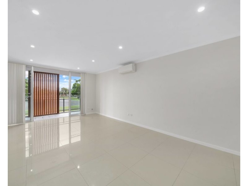 18/42 Hoxton Park Road, Liverpool NSW 2170