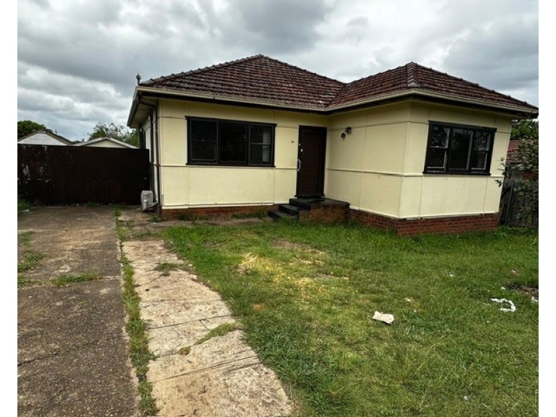 64 Marsden Rd, Liverpool NSW 2170