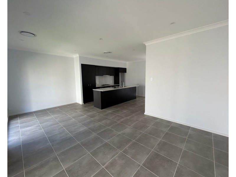 35 Biscuit St, Leppington NSW 2179