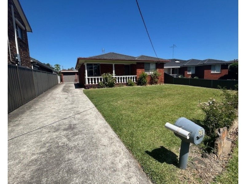 20 Ferrington Cres, Liverpool NSW 2170