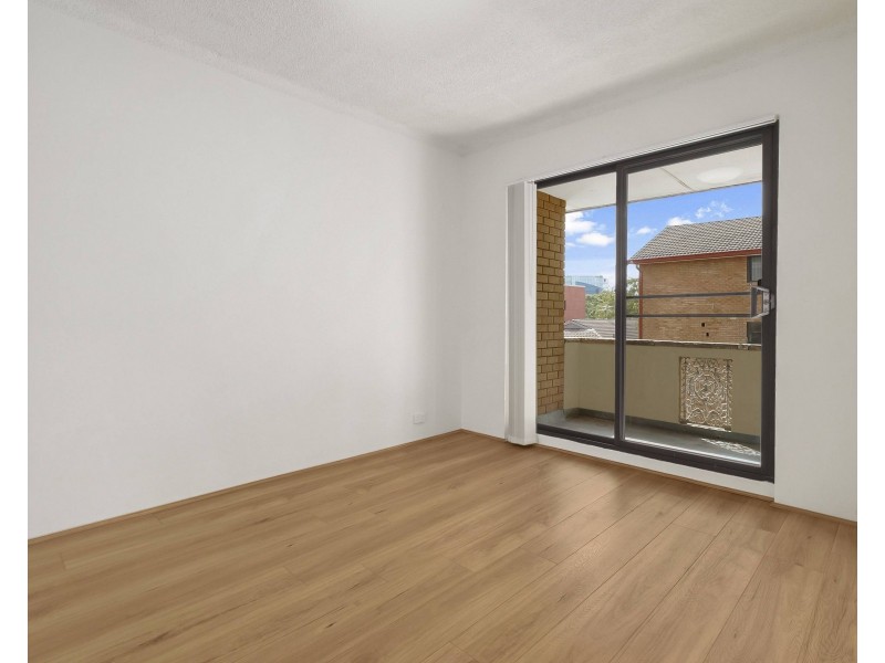 10/52 Castlereagh St, Liverpool NSW 2170