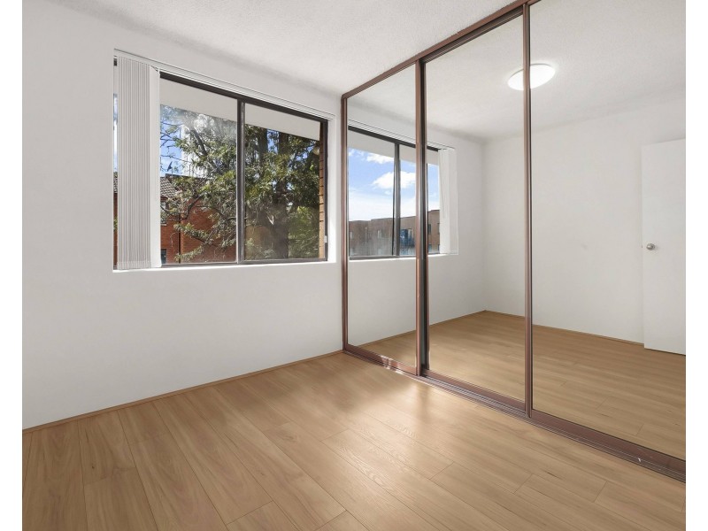 10/52 Castlereagh St, Liverpool NSW 2170