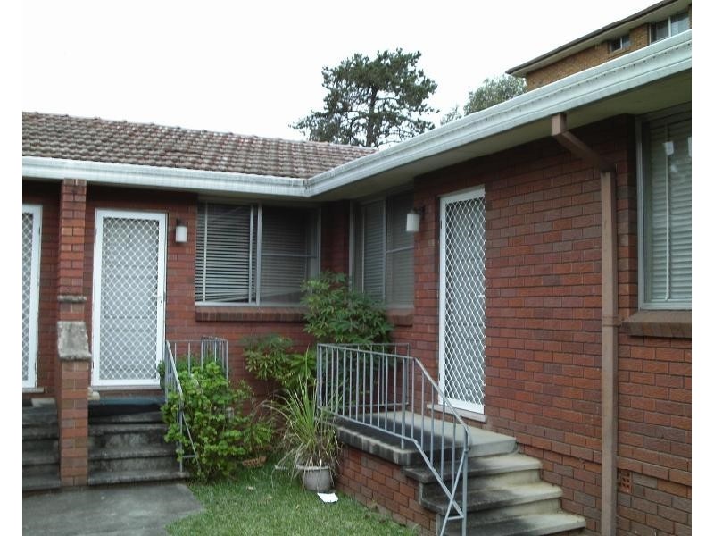 4/6 Drummond St, Warwick Farm NSW 2170