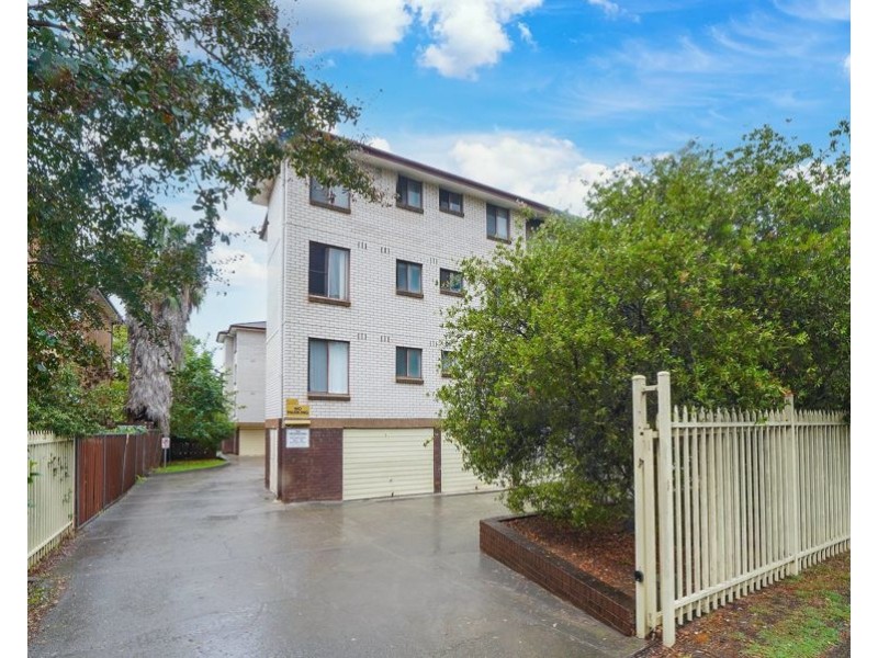 18 / 8-10 Goulburn, Liverpool NSW 2170